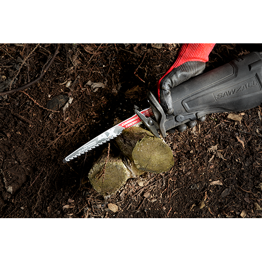 48-00-5332 - 9" 3 TPI The AX™ with Carbide Teeth for Pruning & Clean Wood SAWZALL® Blade